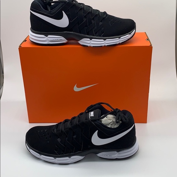 Nike lunar fingertrap TR men’s black training shoe - Picture 3 of 6